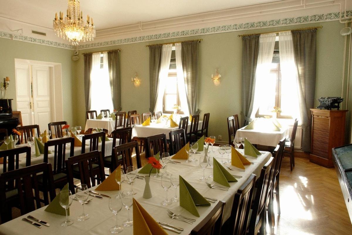 Kyyhkylae Hotel And Manor Mikkeli Bagian luar foto